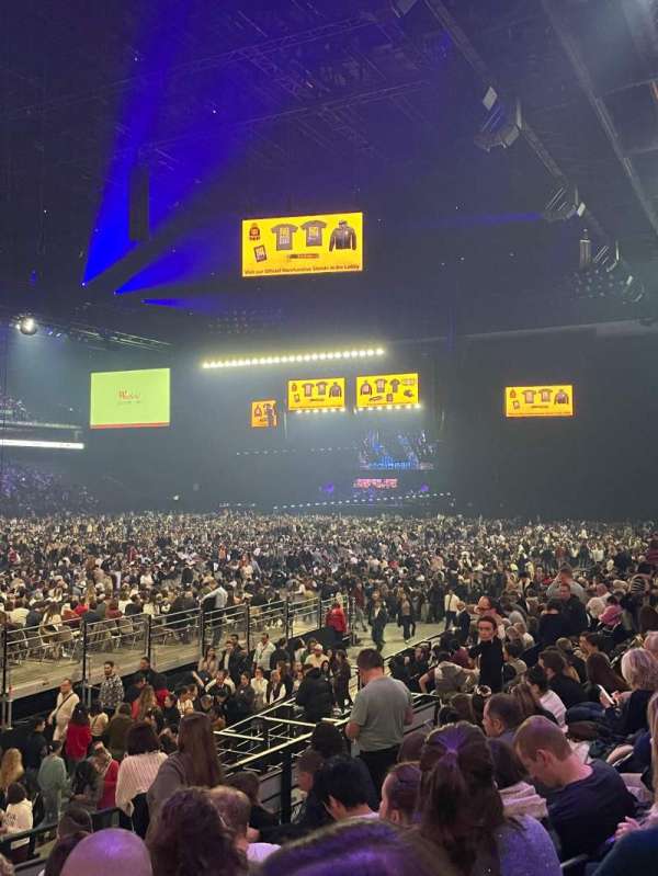 Paris La Défense Arena, bloc: 112, rangée: 17, place: 40