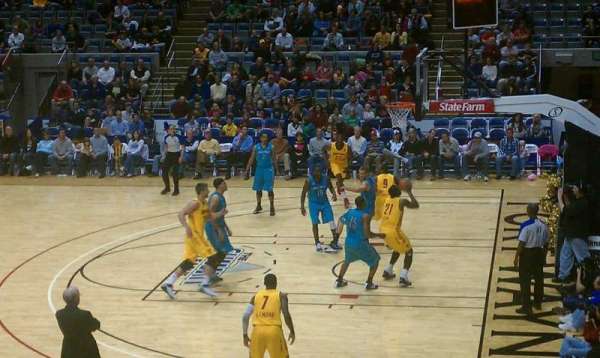 Allen County War Memorial Coliseum, bloc: 220