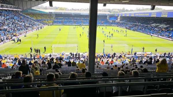 Elland Road, bloc: N10, rangée: Y, place: 120