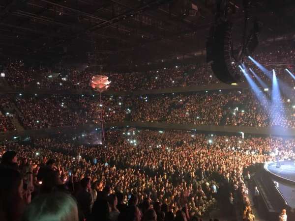 Ziggo Dome, bloc: 102, rangée: 10, place: 25