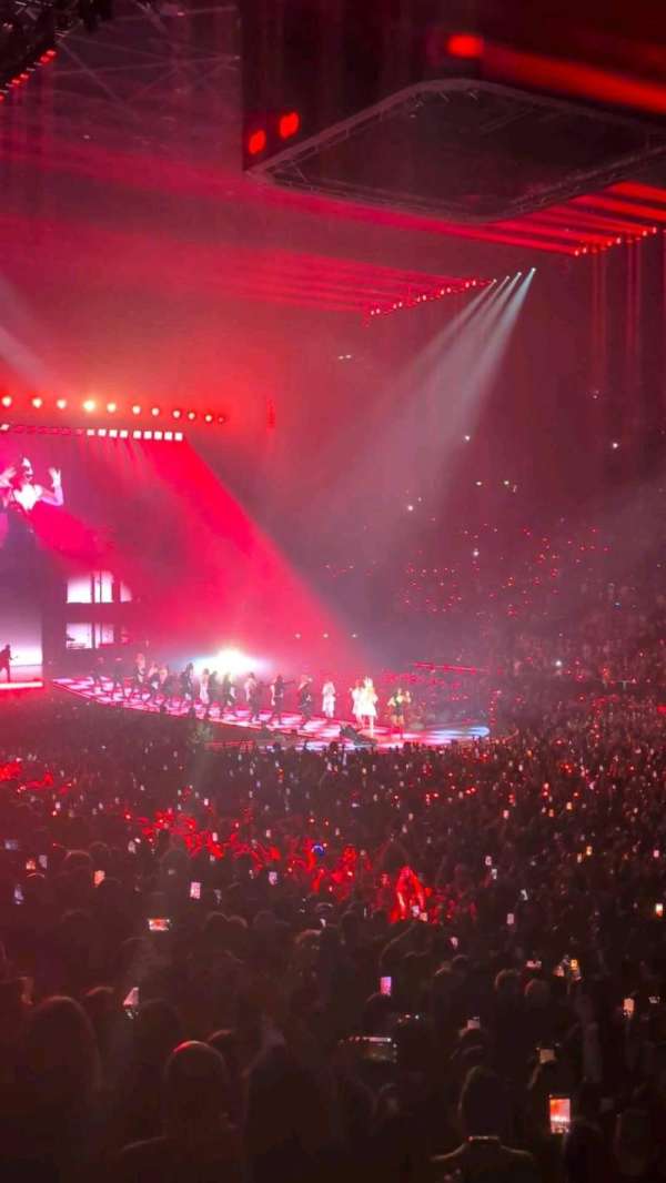Accor Arena, bloc: Gradin S, rangée: 16, place: 09