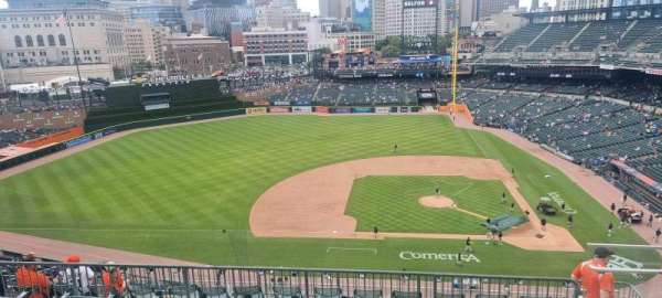 Comerica Park, bloc: 333, rangée: 6, place: 8