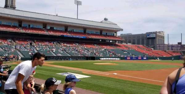 Sahlen Field, bloc: 116, rangée: D, place: 10