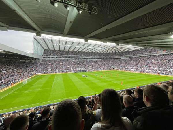 St James' Park, bloc: ES-L, rangée: R, place: 161