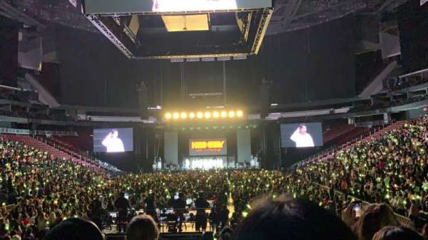 Prudential Center, bloc: 3, rangée: 8, place: 6-7