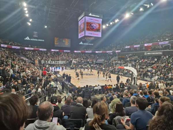 Adidas Arena, bloc: Gradin K, rangée: 5, place: 3