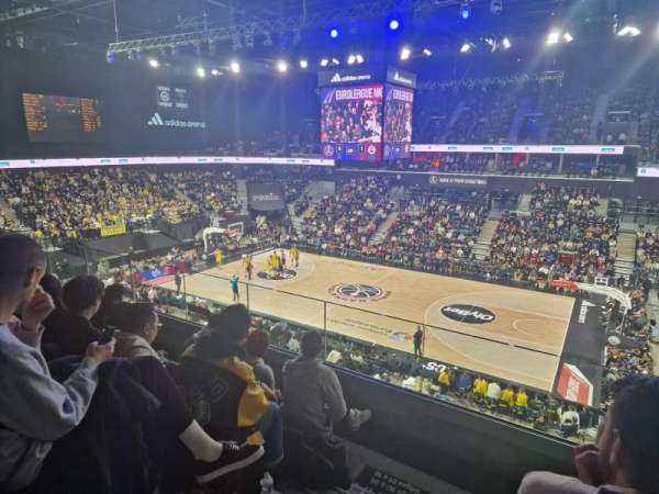 Adidas Arena, bloc: Balcon I, rangée: 83, place: 02