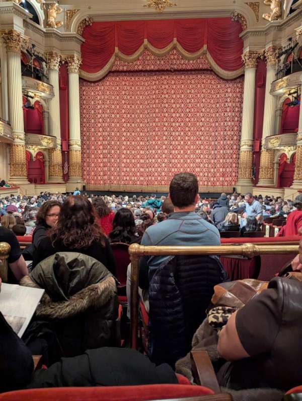 Academy of Music, bloc: Parquet Circle E, rangée: U, place: 105