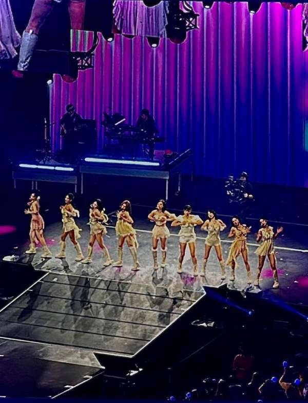 The O2, London, bloc: 414, rangée: R, place: 14