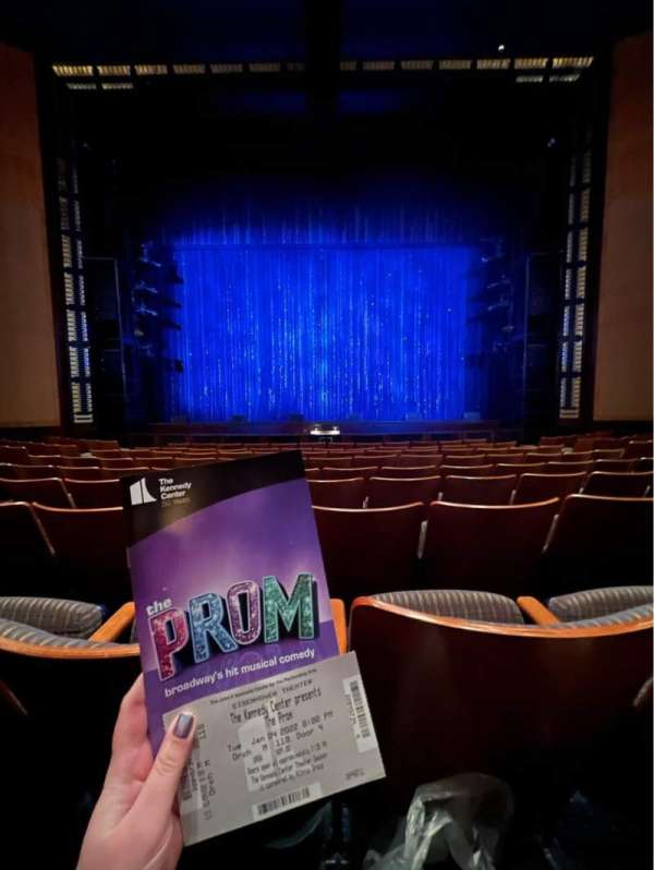 The Kennedy Center Eisenhower Theater, bloc: Orchestra C, rangée: M, place: 110