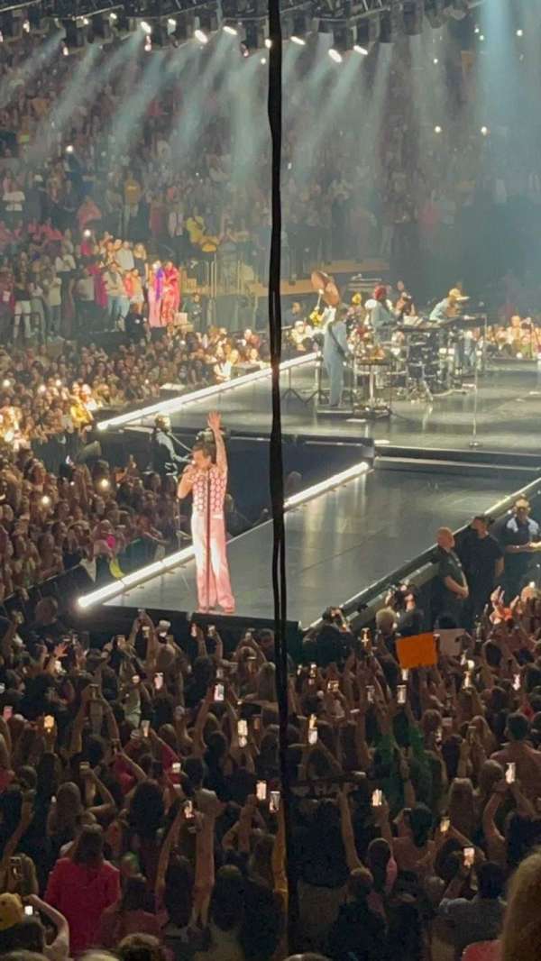 Madison Square Garden, bloc: 103, rangée: 15, place: 18