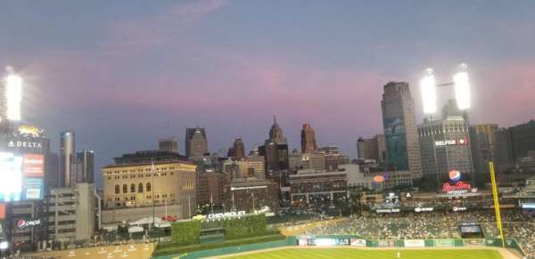 Comerica Park, bloc: 333, rangée: 11, place: 2