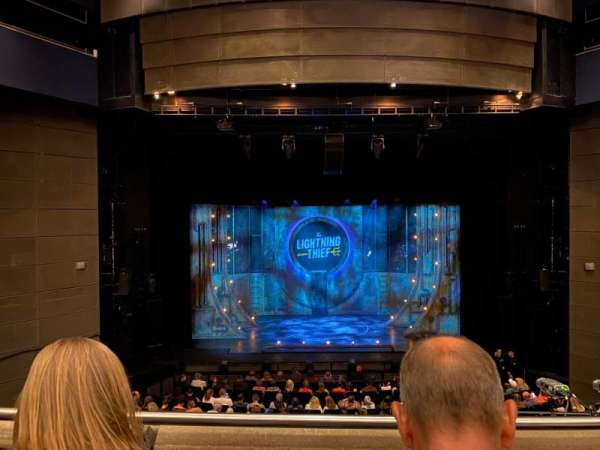 Milton Keynes Theatre, bloc: Circle, rangée: B, place: 27