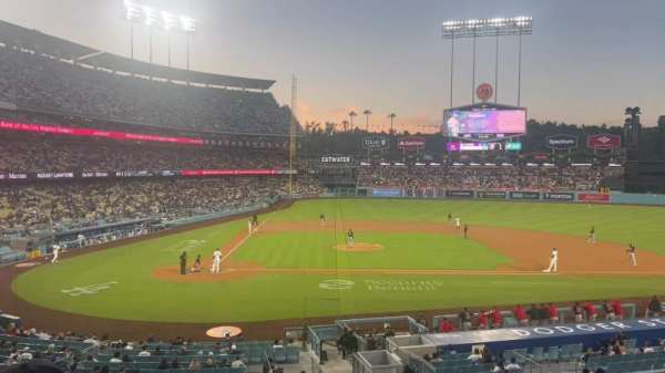 Dodger Stadium, bloc: 124LG, rangée: D, place: 6