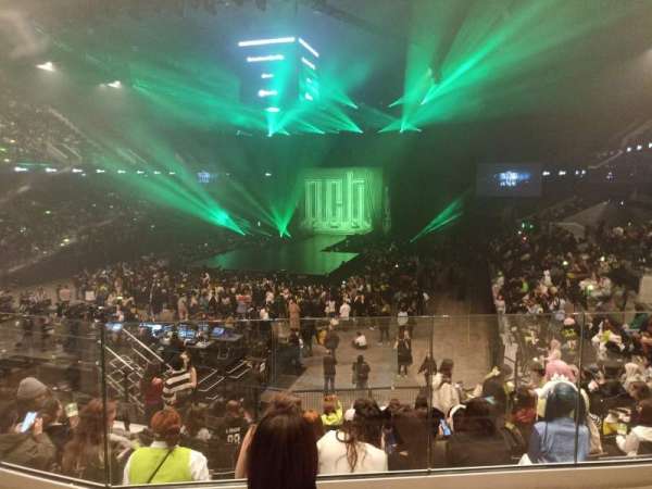 Adidas Arena, bloc: N, rangée: 62, place: 11