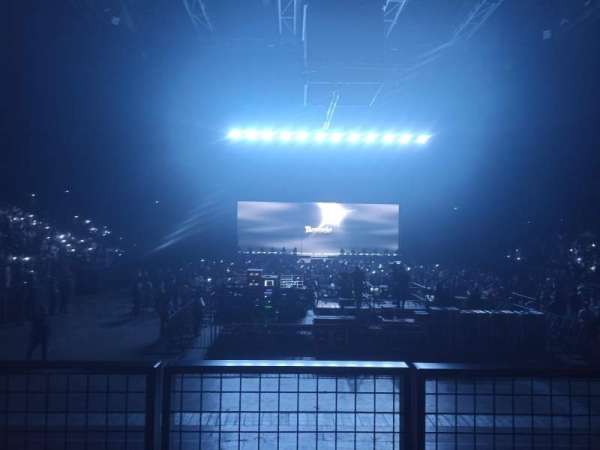 adidas arena, bloc: L, rangée: 07, place: 12