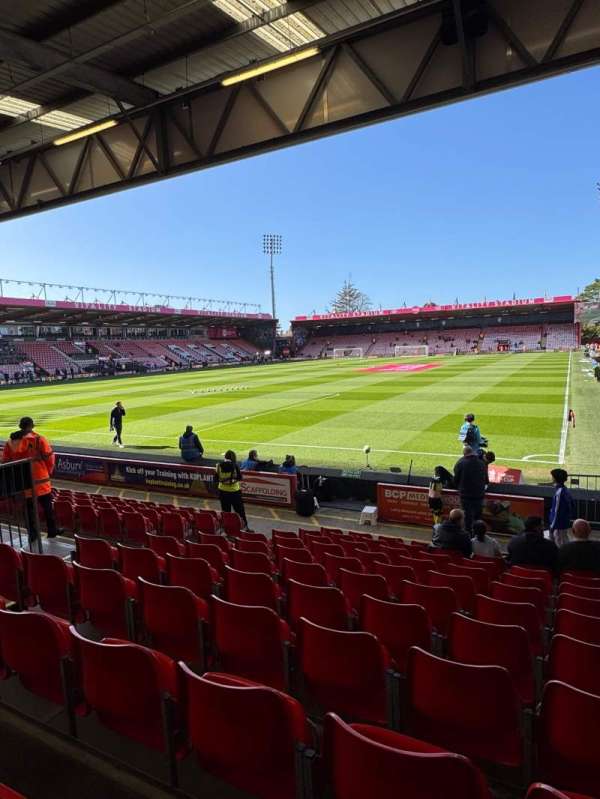 Vitality Stadium, bloc: 25, rangée: K, place: 3