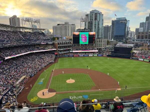 Petco Park, bloc: 309, rangée: 10, place: 8