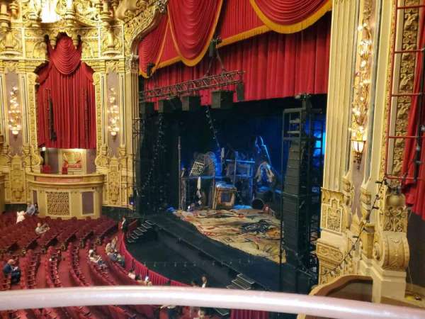 James M. Nederlander Theatre, bloc: Loge Box 2, rangée: A, place: 374