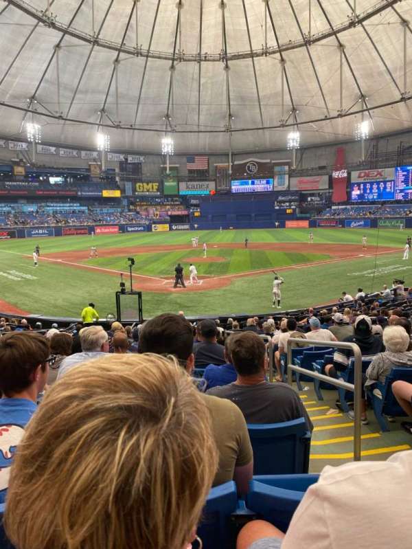 Tropicana Field, bloc: 102, rangée: AA, place: 10