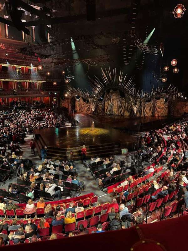 Royal Albert Hall, bloc: Grand Tier 26, rangée: 1, place: 4