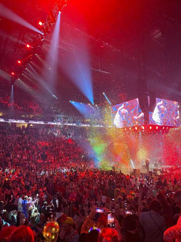 LANXESS arena, bloc: 208, rangée: 8, place: 8