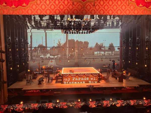 Bernard B. Jacobs Theatre, bloc: Mezzanine C, rangée: A, place: 110