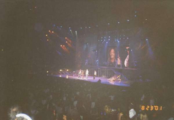 Madison Square Garden, bloc: 313, rangée: H, place: 9