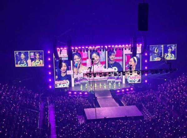 The O2, London, bloc: 114