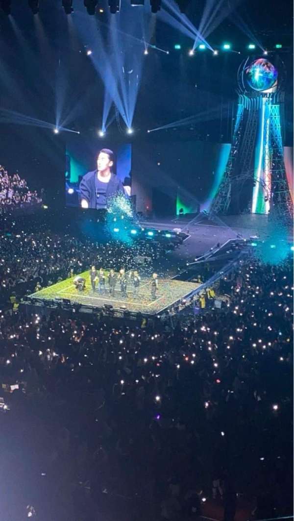 AO Arena, bloc: 210, rangée: Q, place: 28
