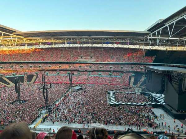 Wembley Stadium, bloc: 551, rangée: 8, place: 338