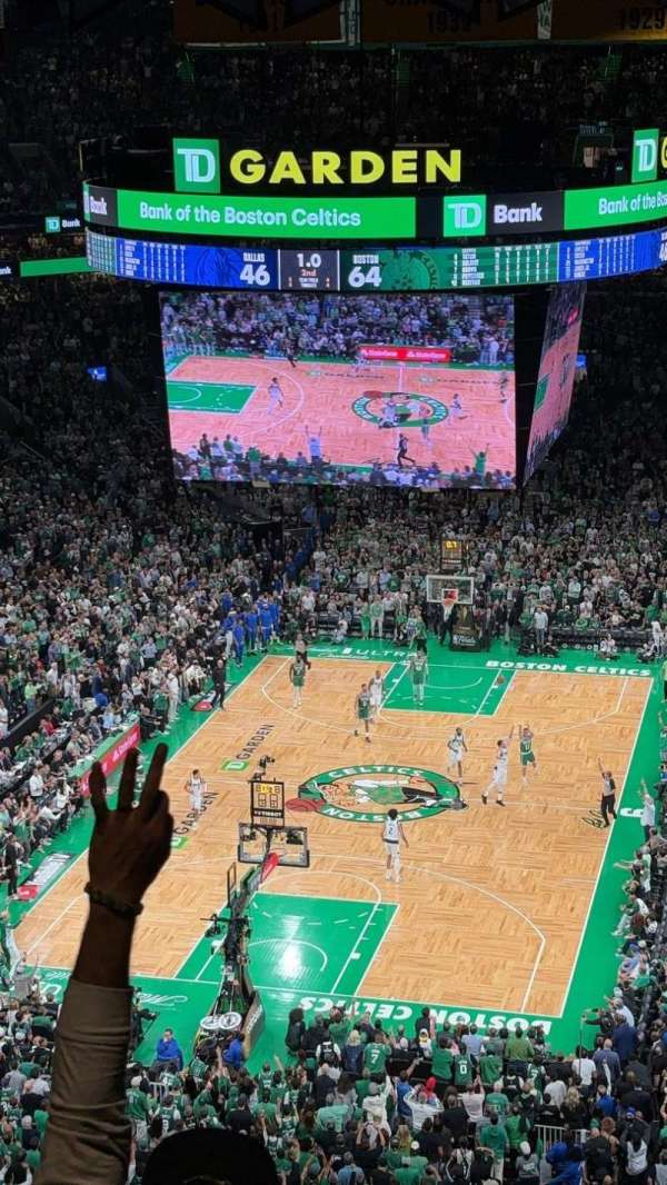 TD Garden, bloc: 322, rangée: 13, place: 23