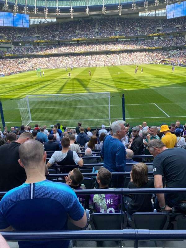 Tottenham Hotspur Stadium, bloc: 254, rangée: 16, place: 209