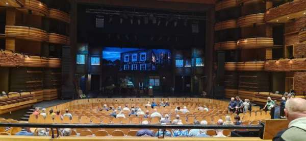 Donald Gordon Theatre at the Wales Millennium Centre, bloc: Raised Stalls, rangée: R, place: 22