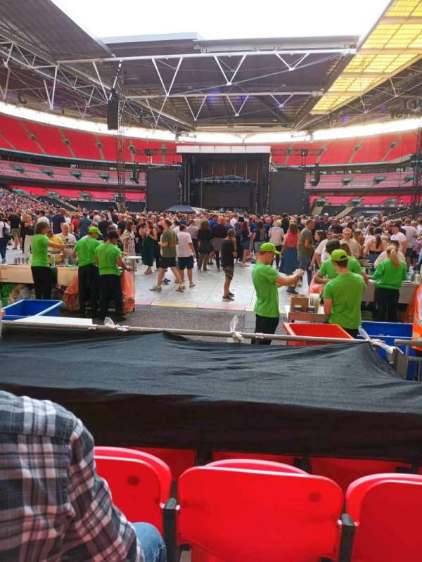 Wembley Stadium, bloc: 110, rangée: 5, place: 234