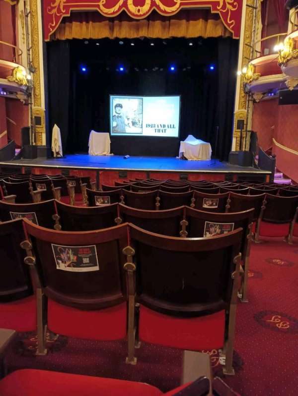 Palace Theatre, Westcliff-on-Sea, bloc: stalls, rangée: J, place: 7