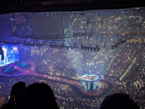 Benchmark International Arena, bloc: 313, rangée: N, place: 1