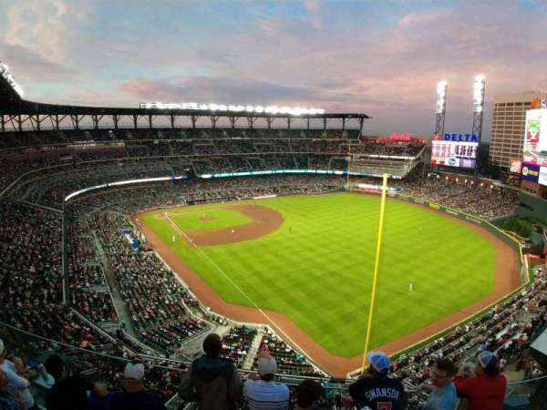 Truist Park, bloc: 411, rangée: 1, place: 5