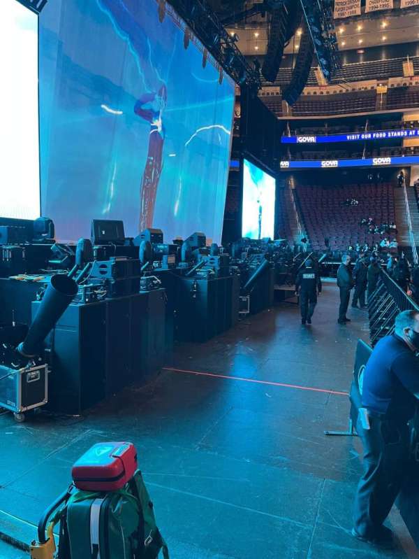 Prudential Center, bloc: 17, rangée: 3, place: 3