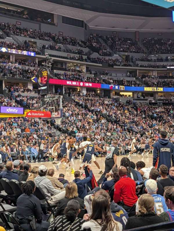 Ball Arena, bloc: 106, rangée: 3, place: 1