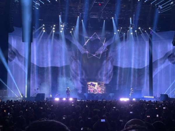 Madison Square Garden, bloc: 1, rangée: 11, place: 7