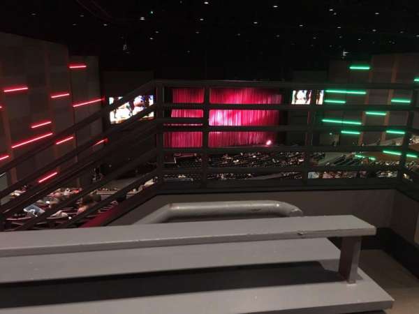 Smart Financial Centre, bloc: 302, rangée: B, place: 25