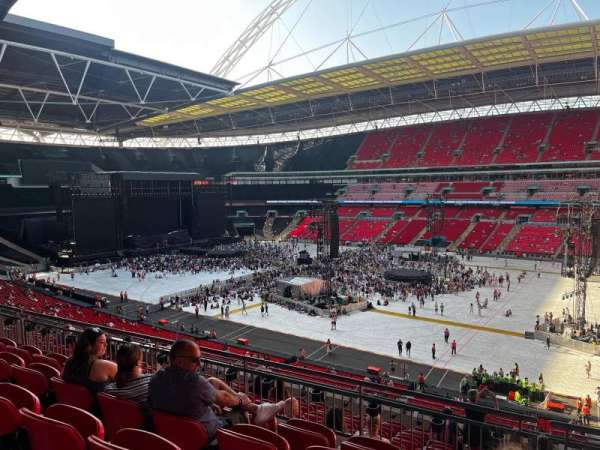 Wembley Stadium, bloc: 223, rangée: 12, place: 220