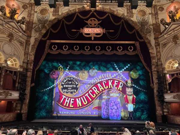 London Coliseum, bloc: Stalls, rangée: O, place: 11