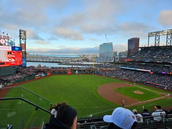 Oracle Park, bloc: Vr328, rangée: 2, place: 24