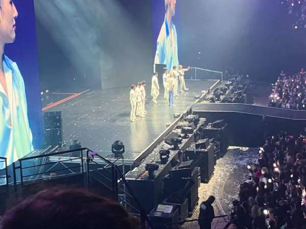 Accor Arena, bloc: Gradin N, rangée: 12, place: 20