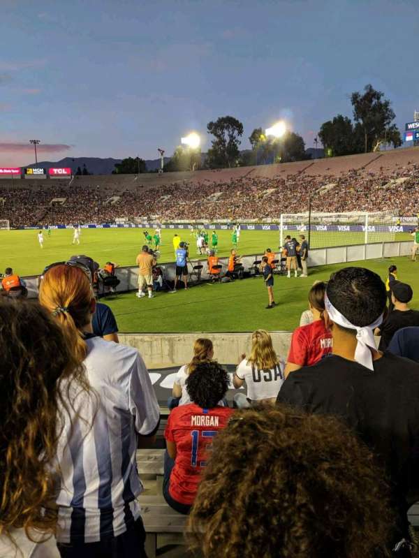 Rose Bowl, bloc: 24-L, rangée: C, place: 12