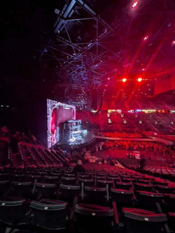 Accor Arena, bloc: Gradin N, rangée: 2, place: 19