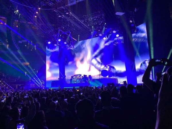 Xfinity Mobile Arena, bloc: 114, rangée: 2, place: 1