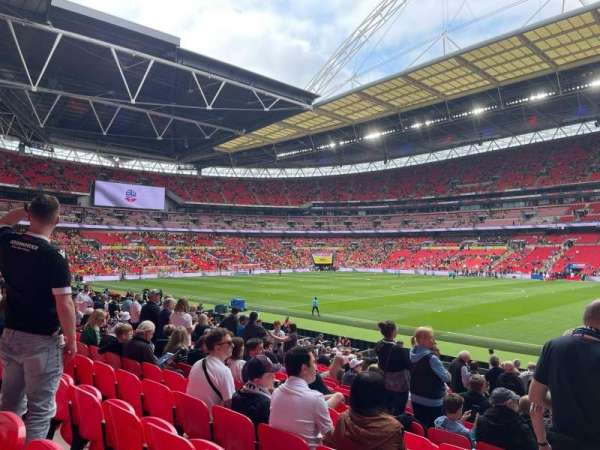 Wembley Stadium, bloc: 120, rangée: 22, place: 246